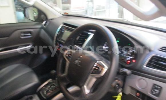 Buy Used Mitsubishi Triton White Car in Aranos in Hardap Buy Used Mitsubishi Triton White Car in Aranos in Hardap