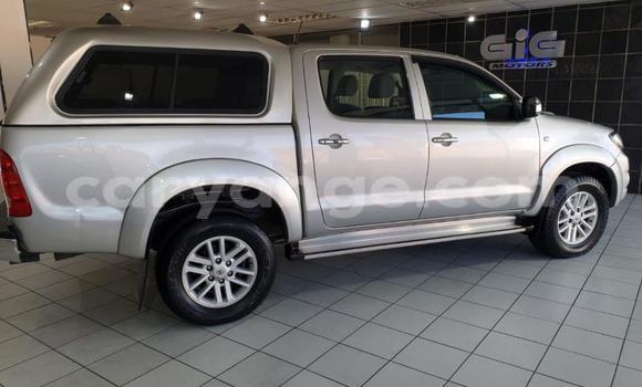 Buy Used Toyota Hilux Silver Car in Import - Dubai in Namibia Buy Used Toyota Hilux Silver Car in Import - Dubai in Namibia
