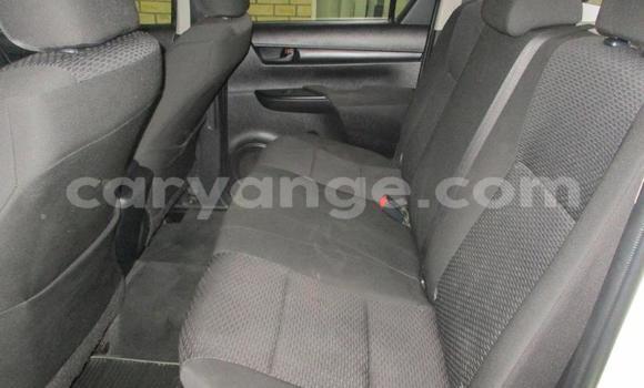Buy Used Toyota Hilux White Car in Import - Dubai in Namibia Buy Used Toyota Hilux White Car in Import - Dubai in Namibia