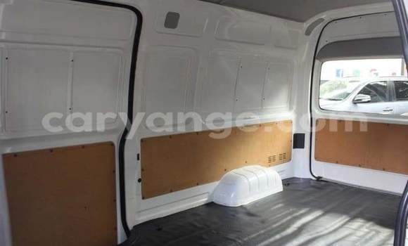 Acheter Occasion Voiture Toyota Avanza Blanc à Windhoek, Namibie Acheter Occasion Voiture Toyota Avanza Blanc à Windhoek, Namibie