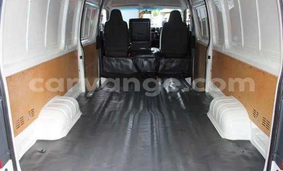 Acheter Occasion Voiture Toyota Avanza Blanc à Windhoek, Namibie Acheter Occasion Voiture Toyota Avanza Blanc à Windhoek, Namibie