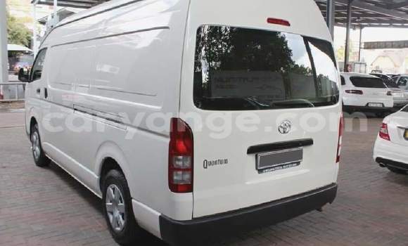 Acheter Occasion Voiture Toyota Avanza Blanc à Windhoek, Namibie Acheter Occasion Voiture Toyota Avanza Blanc à Windhoek, Namibie