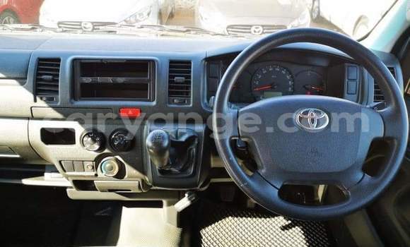 Acheter Occasion Voiture Toyota Ipsum Blanc à Windhoek, Namibie Acheter Occasion Voiture Toyota Ipsum Blanc à Windhoek, Namibie