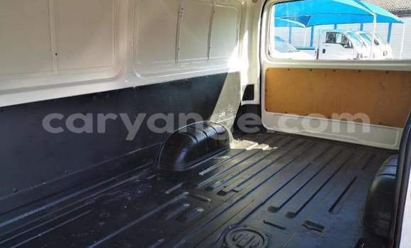 Acheter Occasion Voiture Toyota Ipsum Blanc à Windhoek, Namibie Acheter Occasion Voiture Toyota Ipsum Blanc à Windhoek, Namibie