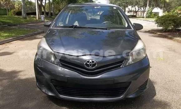 Acheter Occasion Voiture Toyota Yaris Noir à Windhoek, Namibie Acheter Occasion Voiture Toyota Yaris Noir à Windhoek, Namibie