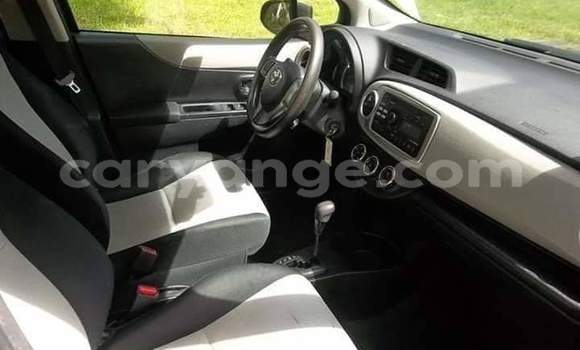 Acheter Occasion Voiture Toyota Yaris Noir à Windhoek, Namibie Acheter Occasion Voiture Toyota Yaris Noir à Windhoek, Namibie