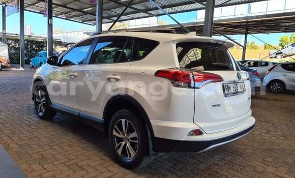 Buy Used Toyota RAV4 White Car in Rundu in Namibia Buy Used Toyota RAV4 White Car in Rundu in Namibia