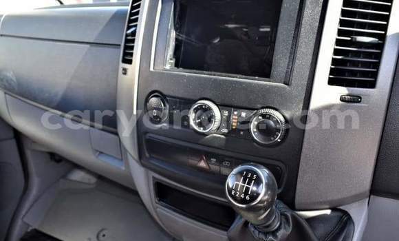 Acheter Occasion Voiture IVECO Massif Blanc à Windhoek, Namibie Acheter Occasion Voiture IVECO Massif Blanc à Windhoek, Namibie