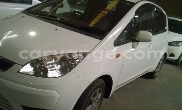 Buy Used Mitsubishi Colt White Car in Walvis Bay in Namibia