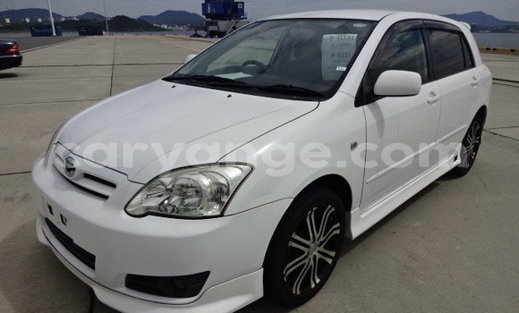 Acheter Occasion Voiture Toyota Runx Blanc à Windhoek, Namibie Acheter Occasion Voiture Toyota Runx Blanc à Windhoek, Namibie