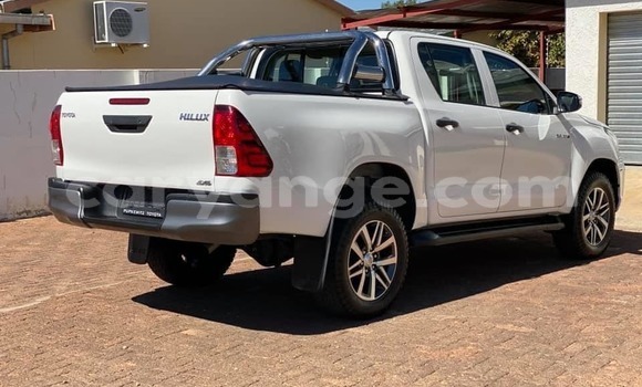Buy Used Toyota Hilux White Car in Arandis in Kunene Buy Used Toyota Hilux White Car in Arandis in Kunene
