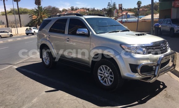 Buy Used Toyota Fortuner Silver Car in Arandis in Kunene Buy Used Toyota Fortuner Silver Car in Arandis in Kunene