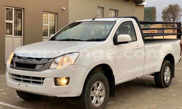 Buy Used Isuzu KB White Car in Aranos in Hardap Buy Used Isuzu KB White Car in Aranos in Hardap