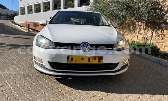 Buy Used Volkswagen Golf White Car in Windhoek in Namibia