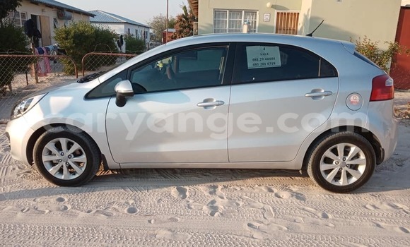 Acheter Occasion Voiture Kia Rio Gris à Windhoek, Namibie Acheter Occasion Voiture Kia Rio Gris à Windhoek, Namibie