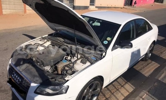 Acheter Occasion Voiture Audi A4 Blanc à Windhoek, Namibie Acheter Occasion Voiture Audi A4 Blanc à Windhoek, Namibie