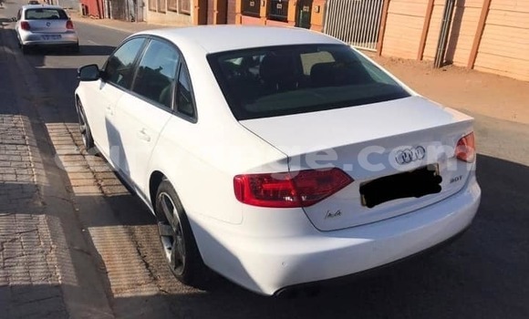 Acheter Occasion Voiture Audi A4 Blanc à Windhoek, Namibie Acheter Occasion Voiture Audi A4 Blanc à Windhoek, Namibie