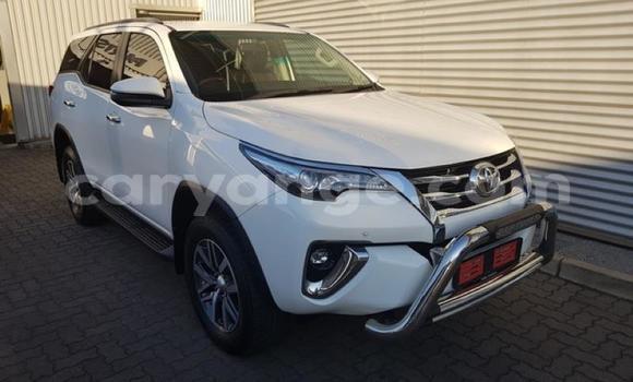 Buy Used Toyota Fortuner White Car in Import - Dubai in Namibia Buy Used Toyota Fortuner White Car in Import - Dubai in Namibia