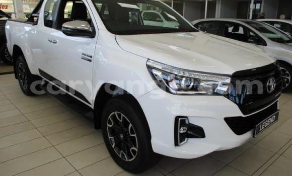 Buy Used Toyota Hilux White Car in Gobabis in Omaheke Buy Used Toyota Hilux White Car in Gobabis in Omaheke