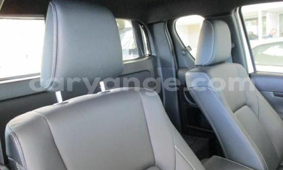 Buy Used Toyota Hilux White Car in Gobabis in Omaheke Buy Used Toyota Hilux White Car in Gobabis in Omaheke