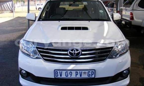 Buy Used Toyota Fortuner White Car in Windhoek in Namibia Buy Used Toyota Fortuner White Car in Windhoek in Namibia