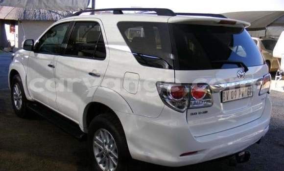 Buy Used Toyota Fortuner White Car in Windhoek in Namibia Buy Used Toyota Fortuner White Car in Windhoek in Namibia