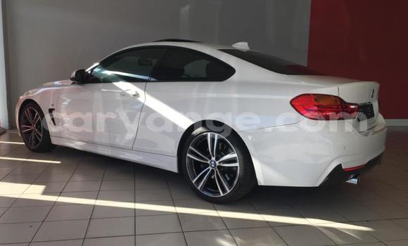 Acheter Occasion Voiture BMW 1er Blanc à Gobabis, Omaheke Acheter Occasion Voiture BMW 1er Blanc à Gobabis, Omaheke