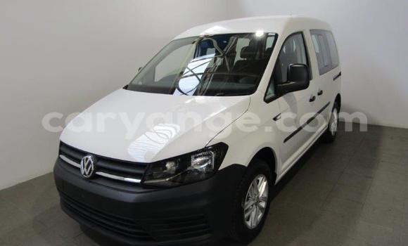 Buy Used Volkswagen Caddy White Car in Gobabis in Omaheke