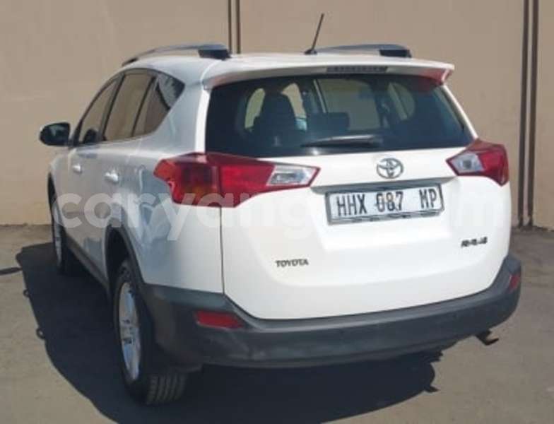 Big with watermark 2392152 4