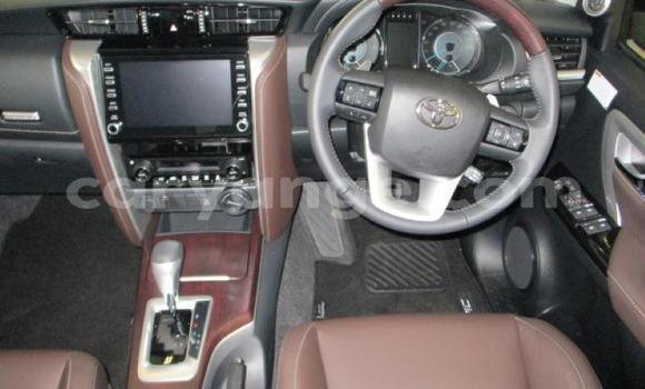 Buy Used Toyota Hilux Silver Car in Grootfontein in Namibia Buy Used Toyota Hilux Silver Car in Grootfontein in Namibia