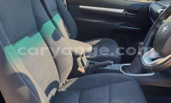 Buy Used Toyota Hilux White Car in Import - Dubai in Namibia Buy Used Toyota Hilux White Car in Import - Dubai in Namibia