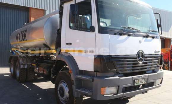 Buy Used Mercedes‒Benz 2628 Silver Truck in Grootfontein in Namibia Buy Used Mercedes‒Benz 2628 Silver Truck in Grootfontein in Namibia