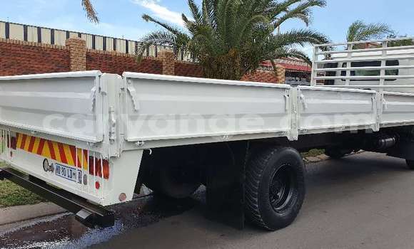 Acheter Occasion Utilitaire Caterpillar 120 Blanc à Karasburg, Karas Acheter Occasion Utilitaire Caterpillar 120 Blanc à Karasburg, Karas