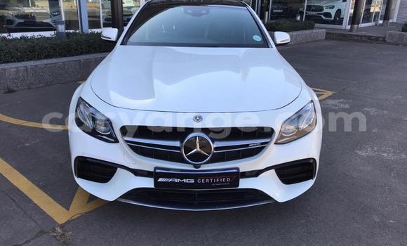 Buy Used Mercedes-Benz E-klasse AMG White Car in Henties Bay in Erongo Buy Used Mercedes-Benz E-klasse AMG White Car in Henties Bay in Erongo