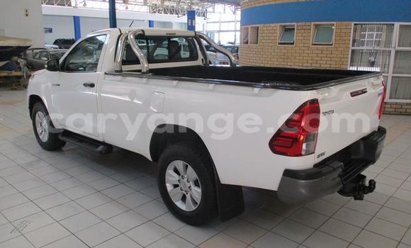 Acheter Occasion Voiture Toyota Hilux Blanc à Gobabis, Omaheke Acheter Occasion Voiture Toyota Hilux Blanc à Gobabis, Omaheke
