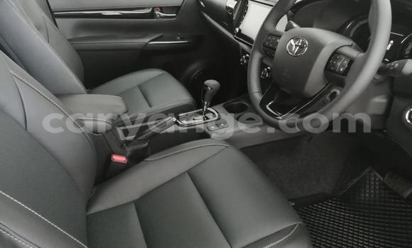 Acheter Neuf Voiture Toyota Hilux Blanc à Gobabis, Omaheke Acheter Neuf Voiture Toyota Hilux Blanc à Gobabis, Omaheke