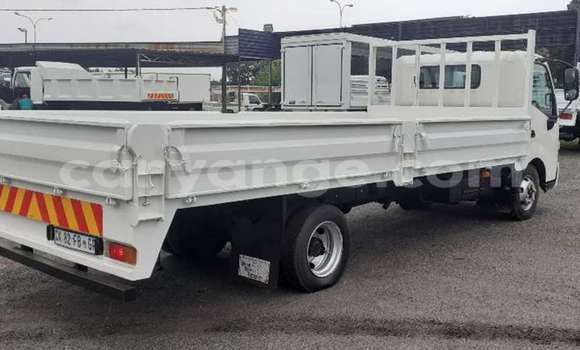 Buy Used Hino 300 Series White Truck in Henties Bay in Erongo Buy Used Hino 300 Series White Truck in Henties Bay in Erongo