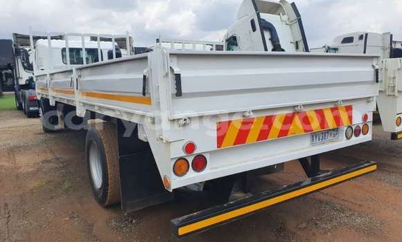 Buy Used Hino Ranger White Truck in Henties Bay in Erongo Buy Used Hino Ranger White Truck in Henties Bay in Erongo