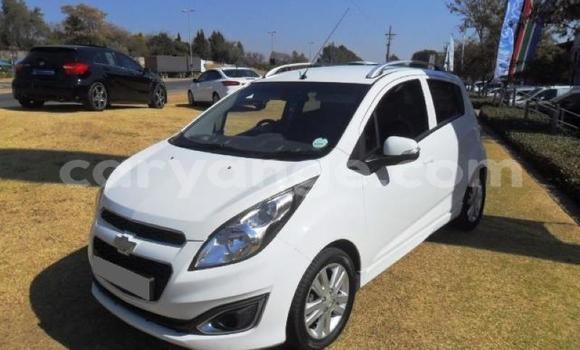 Buy Used Chevrolet Spark White Car in Gobabis in Omaheke