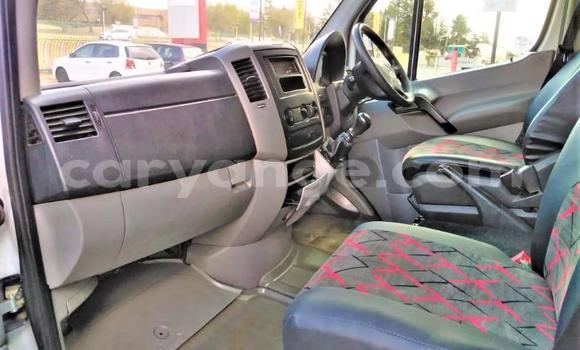 Acheter Occasion Voiture Mercedes-Benz V-klasse Blanc à Windhoek, Namibie Acheter Occasion Voiture Mercedes-Benz V-klasse Blanc à Windhoek, Namibie