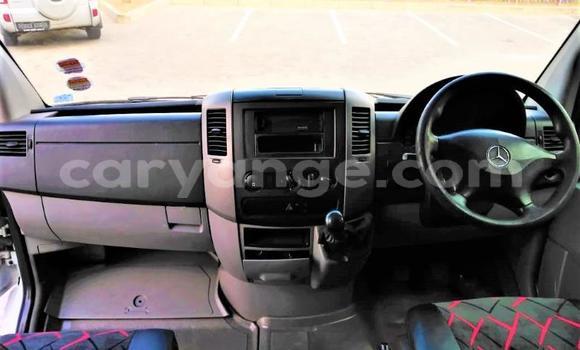 Acheter Occasion Voiture Mercedes-Benz V-klasse Blanc à Windhoek, Namibie Acheter Occasion Voiture Mercedes-Benz V-klasse Blanc à Windhoek, Namibie