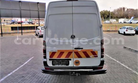 Acheter Occasion Voiture Mercedes-Benz V-klasse Blanc à Windhoek, Namibie Acheter Occasion Voiture Mercedes-Benz V-klasse Blanc à Windhoek, Namibie