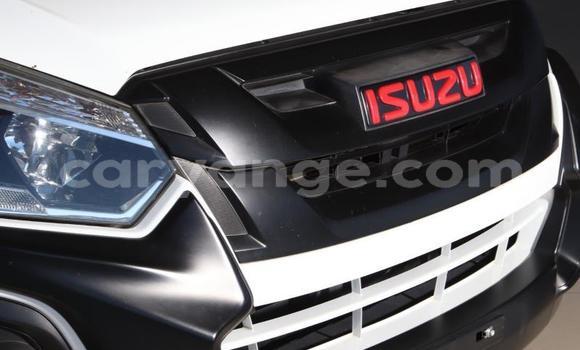 Acheter Occasion Voiture Isuzu KB Blanc à Gobabis, Omaheke Acheter Occasion Voiture Isuzu KB Blanc à Gobabis, Omaheke