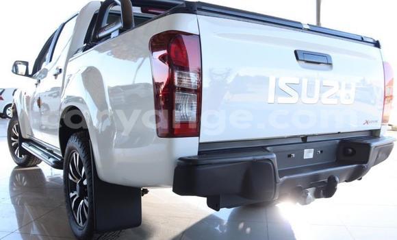 Acheter Occasion Voiture Isuzu KB Blanc à Gobabis, Omaheke Acheter Occasion Voiture Isuzu KB Blanc à Gobabis, Omaheke