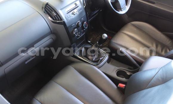 Acheter Occasion Voiture Isuzu KB Blanc à Gobabis, Omaheke Acheter Occasion Voiture Isuzu KB Blanc à Gobabis, Omaheke