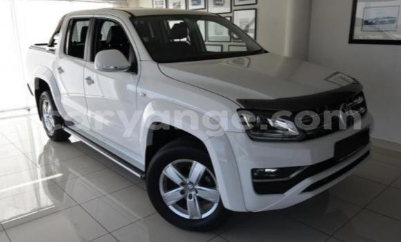 Buy Used Volkswagen Amarok White Car in Gobabis in Omaheke Buy Used Volkswagen Amarok White Car in Gobabis in Omaheke