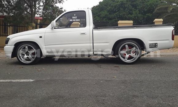 Buy Used Toyota Hilux White Car in Windhoek in Namibia Buy Used Toyota Hilux White Car in Windhoek in Namibia