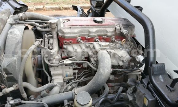 Acheter Occasion Voiture Toyota Dyna Blanc à Rundu, Namibie Acheter Occasion Voiture Toyota Dyna Blanc à Rundu, Namibie