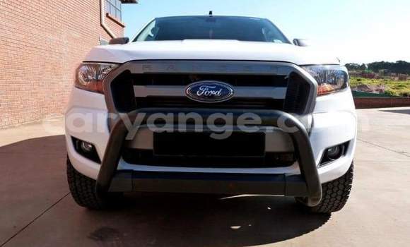 Acheter Occasion Voiture Ford Ranger Blanc à Rundu, Namibie Acheter Occasion Voiture Ford Ranger Blanc à Rundu, Namibie