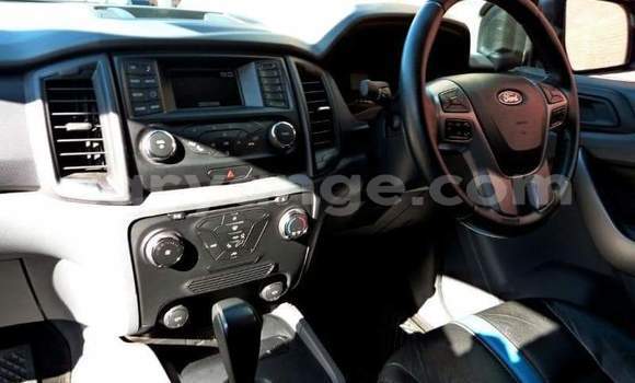 Acheter Occasion Voiture Ford Ranger Blanc à Rundu, Namibie Acheter Occasion Voiture Ford Ranger Blanc à Rundu, Namibie